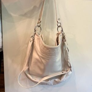 Coach off-white shoulder bag